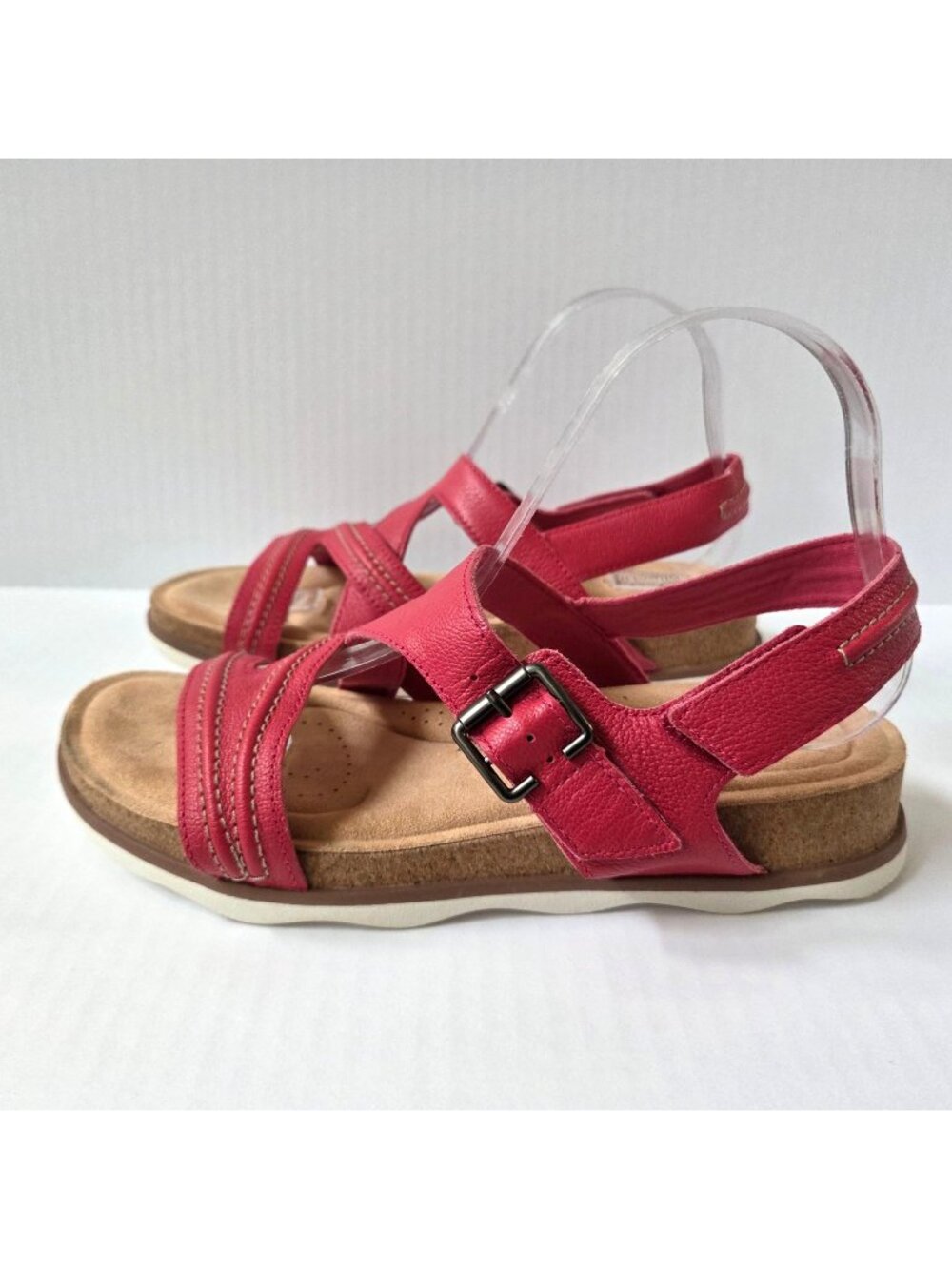 Clarks Sandals 9.5 Red Fuschia Leather Brynn Step Slingback Strappy Comfort